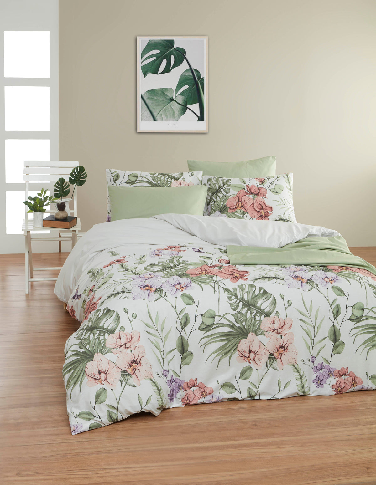 Set lenjerie de pat, DemoHome DEPPO, dublu king size din bumbac satinat (polycotton) cu model de GRADINA TROPICALA, ALB acasa – cearceaf plic, cearceaf pat, 2 fete de perna